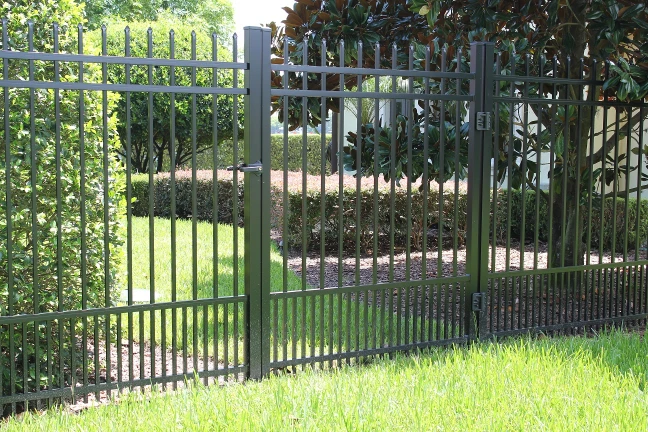 aluminum fence