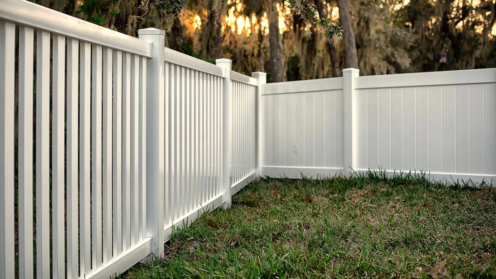 vinyl-fencing