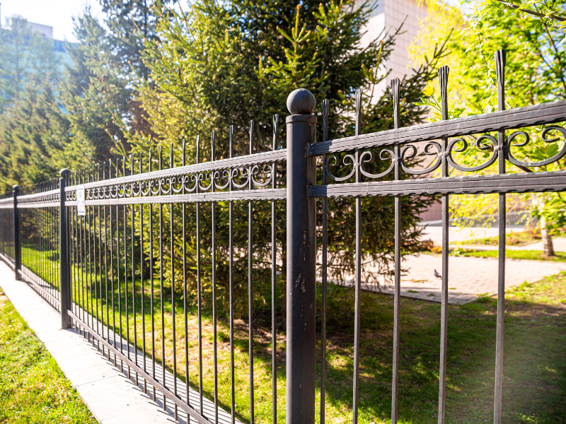 Rust-Proof Aluminum Fencing for Long-Lasting Performance