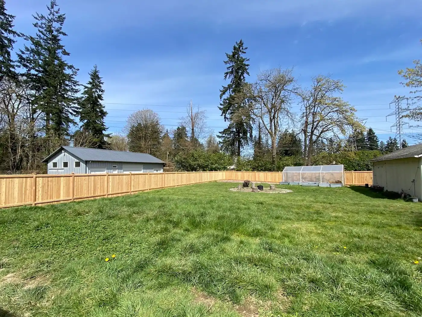 How to Choose the Right Height and Style for Your Wood Fence - Monkey Fence