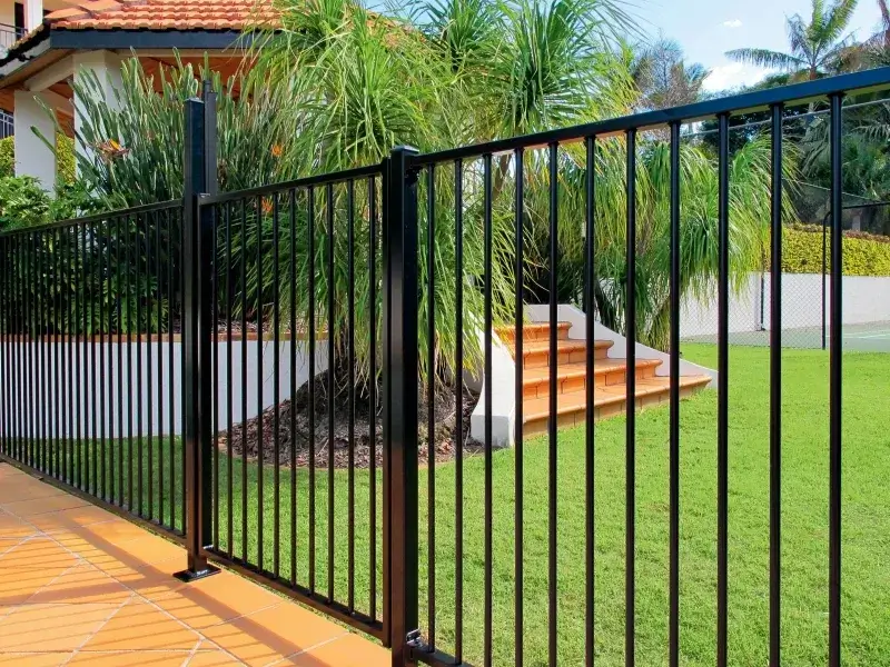 Top Fence Choices for Moisture Resistance in Spanaway, WA