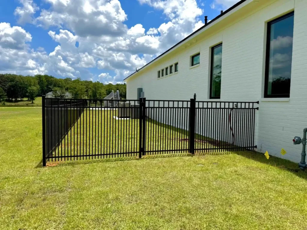 Complete Guide Choosing Right Fence Property